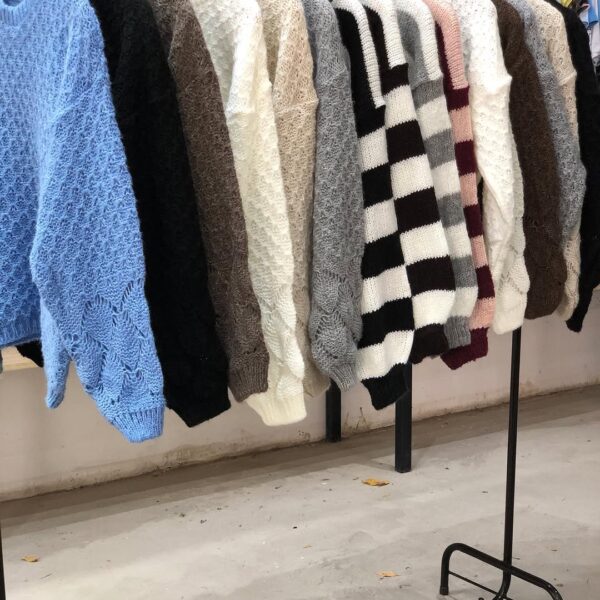 Sweater Rayado Clásico - VALKIRIA STORE | INDUMENTARIA en Bahía Blanca