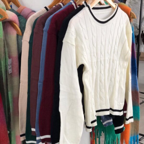 Sweater Rayado Clásico - VALKIRIA STORE | INDUMENTARIA en Bahía Blanca