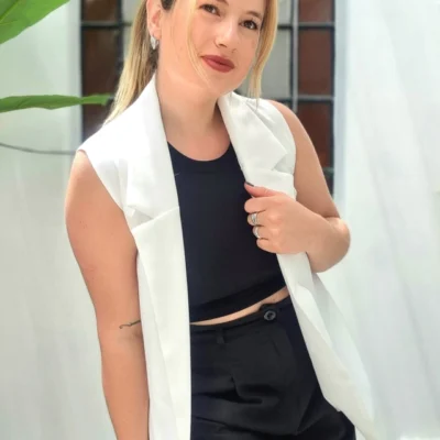 Chaleco Aleli - Beige — Casa Blanca Showroom, Bahía Blanca