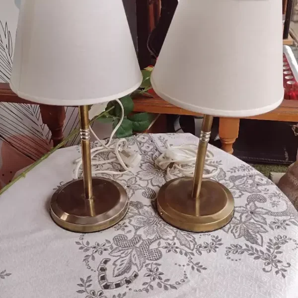 2 veladores de latón y bronce (33 cm alto)