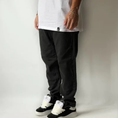 JEAN REGULAR CLASH NEGRO — Signos Indumentaria, Bahía Blanca
