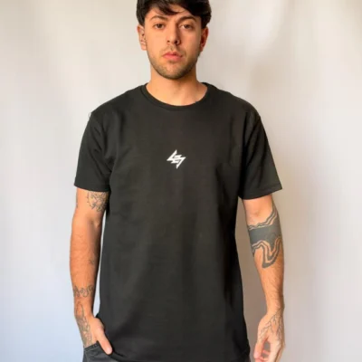 remera sheep regular NEGRO — Signos Indumentaria, Bahía Blanca