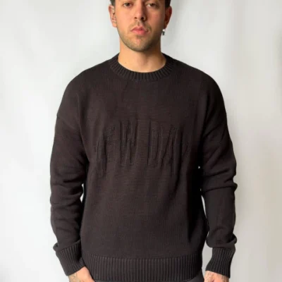 SWEATER LETRAS CHOCOLATE