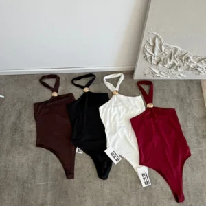 Body Baithi hebilla choker