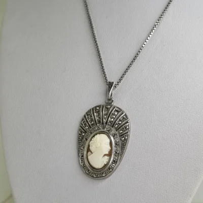 HERMOSA PLAQUETA BROCHE PRENDEDOR EN PLATA K2061