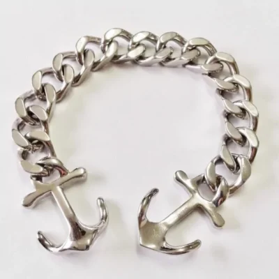 PULSERAS DE ACERO DORADO CON CRISTALES GRANDES COD: MK47