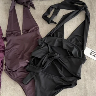 Body Baithi hebilla choker