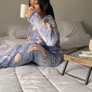 PIJAMA LUMINOSO | ESPACIO