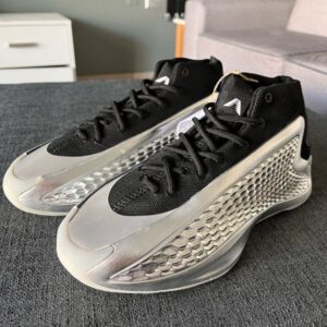 Anthony Edwards 1 "Low" — Zapas Bahía, Bahía Blanca