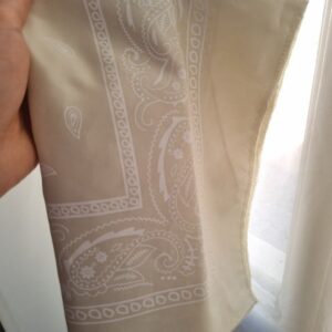 Bandana cremita — Anacletta Accesorios, Bahía Blanca