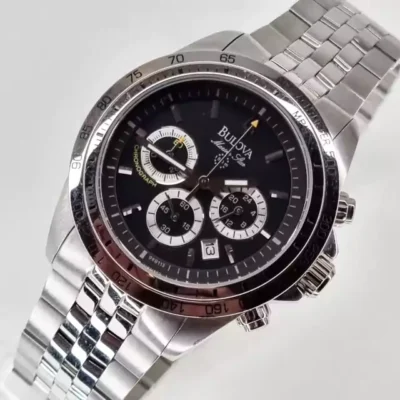 BULOVA FONDO NACAR Y CRISTALES DE SWAROVSKI. 96L204