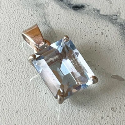 DIJE COLGANTE PLATA ARTESANAL CON AGUAMARINA RECTANGULAR NATURAL K1270