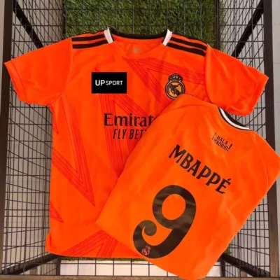 Camiseta Real Madrid suplente Mbappe naranja niño