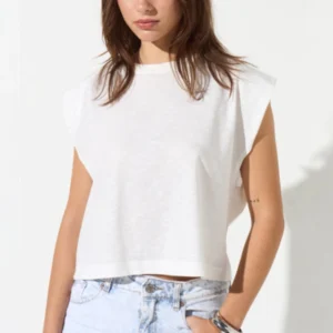 REMERA SHOULDER PLAIN