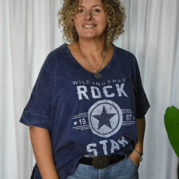 Remera -Maripaz- estampa "Wild and Free Rock Star''