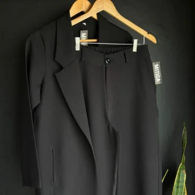 BLAZER SIENNA // BLUSA BRUNA // PANTALON SIENNA — Mitica Showroom, Bahía Blanca