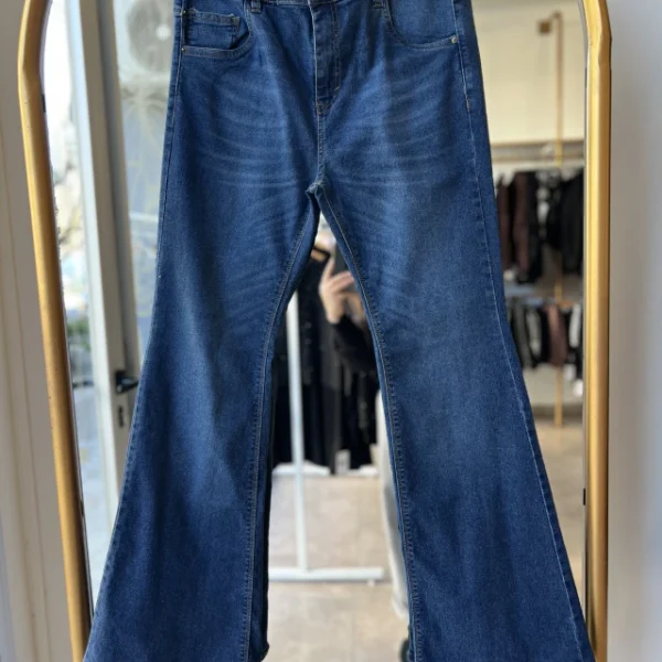 Jean oxford Katie