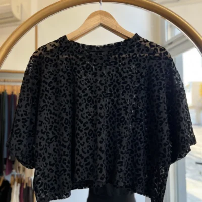 Crop Microtul Estampada — Mirana Indumentaria, Bahía Blanca