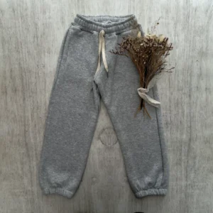 BABUCHA FRIZADA PUÑO FRUNCE GRIS