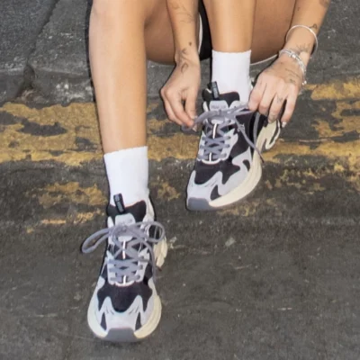 Zapatilla Lower Grey/ Black — Calzados Pons / Vardot, Bahía Blanca