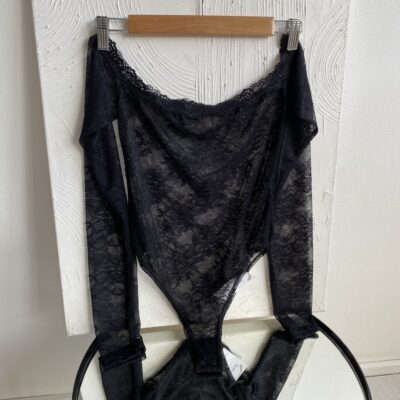 Body de encaje strapless