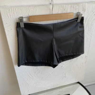 Short engomado basico