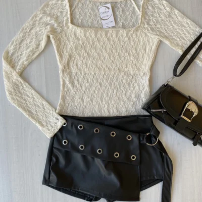 Skort engomada con cinturón