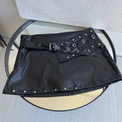 Pollera engomada con cinturón