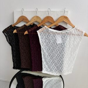 Musculosa de encaje (4 colores)