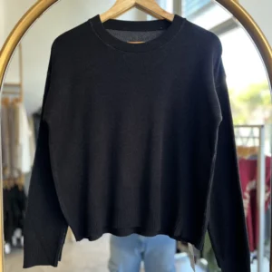 Sweater Essential