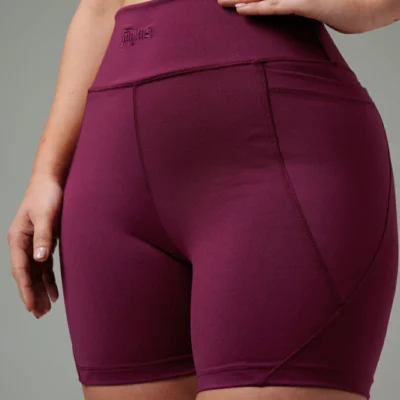 Short con cortes berry CRJ003