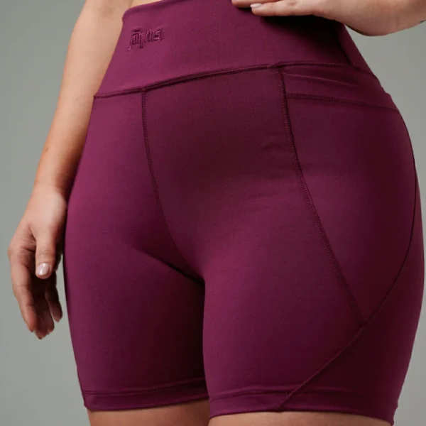 Short con cortes berry CRJ003