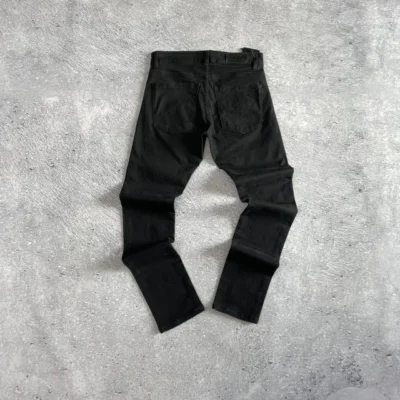 Jean Skinny Negro con Roturas - Estilo y Comodidad