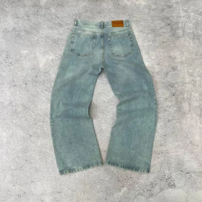 Jean Baggy Liso Básico con Corte Suelto y Prelavado