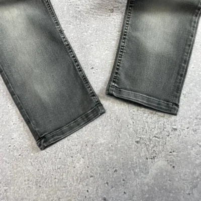 Jean Cabo Verde semi elastizado con estilo y comodidad