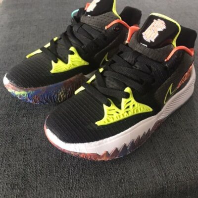Nike kyrie 4 " Black" — Zapas Bahía, Bahía Blanca
