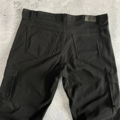 Pantalón Baggy Cargo en Gabardina con Bolsillos