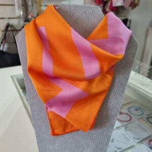 Pañuelo de seda 2 — Anacletta Accesorios, Bahía Blanca
