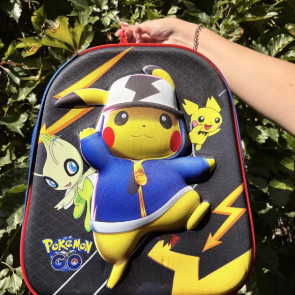 Mochila Jardín Pikachu – 12” | 3D | Cierre Simple