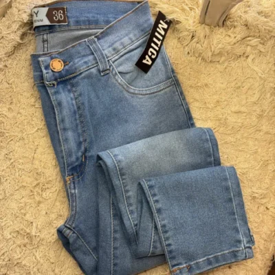 PANTALON TORINO ENGOMADO ALFORZAS WIDE LEG CIERRE