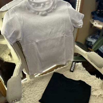 REMERA SHELBI OVER BRILLOS