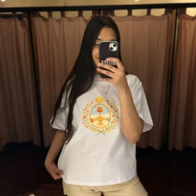 REMERA ESCUDO ESTAMPA BLANCA