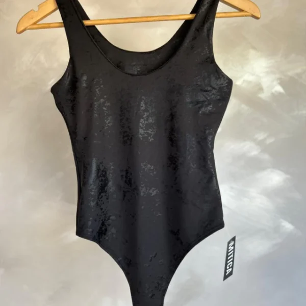 BODY ROXY FOIL CON BRILLOS LYCRA ESCOTE REDONDO NEGRO
