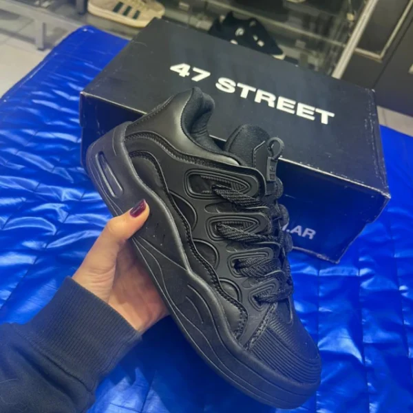 47 Street negras