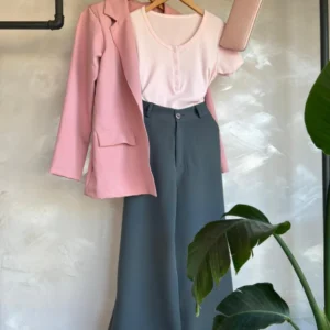 BLAZER DANNA // REMERA CORALINE // PANTALON SIENNA — Mitica Showroom, Bahía Blanca