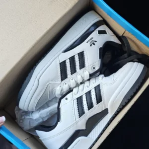 Forum blanca y negra importada — AURA SHOES, Bahía Blanca