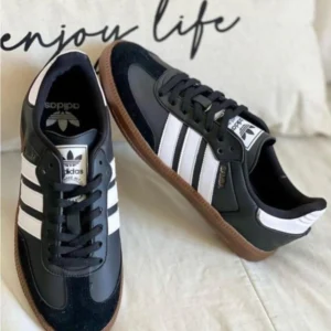 Samba negra blanca — AURA SHOES, Bahía Blanca