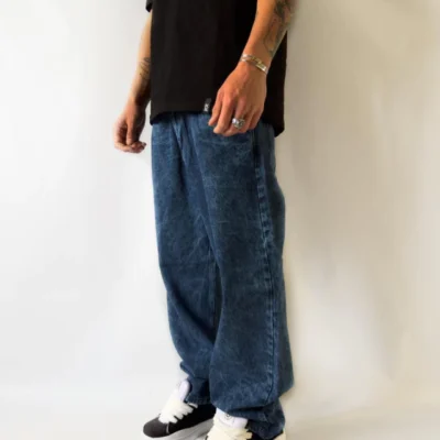 JEAN BAGGY DESGASTADO STAN NEGRO — Signos Indumentaria, Bahía Blanca