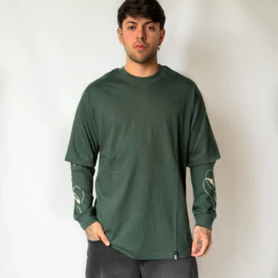 REMERA FRIENDS DOBLE MANGA VERDE — Signos Indumentaria, Bahía Blanca