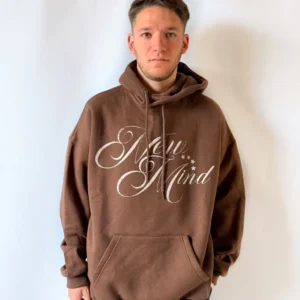 BUZO OVER MIND CHOCOLATE — Signos Indumentaria, Bahía Blanca